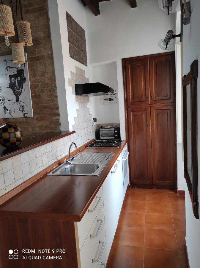 Old Town Home Иглесиас Экстерьер фото